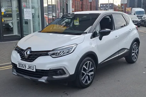 BD69JKU Renault Captur 1.3 TCE 130 S Edition 5dr Thumbnail #14