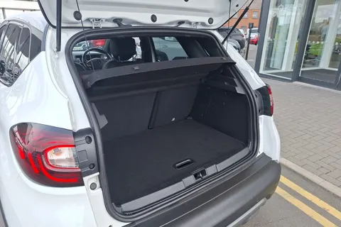 BD69JKU Renault Captur 1.3 TCE 130 S Edition 5dr Thumbnail #27