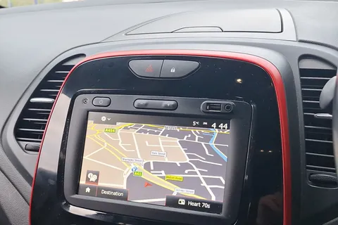 BD69JKU Renault Captur 1.3 TCE 130 S Edition 5dr Thumbnail #36