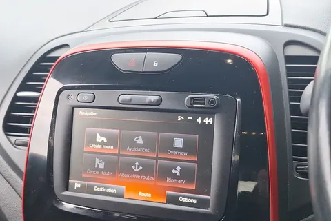 BD69JKU Renault Captur 1.3 TCE 130 S Edition 5dr Thumbnail #38