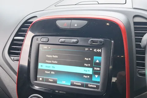 BD69JKU Renault Captur 1.3 TCE 130 S Edition 5dr Thumbnail #40