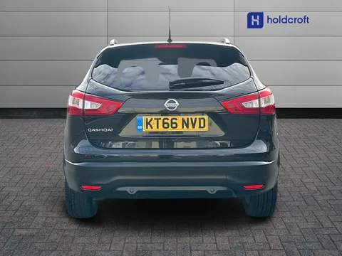 4 of 25 for Nissan Qashqai 1.5 dCi N-Connecta 5dr