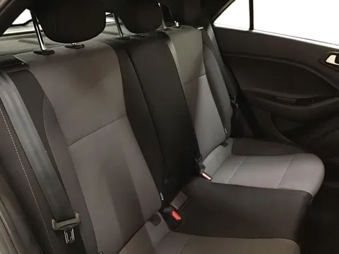 10 of 38 for Hyundai i20 1.2 SE 5dr - ZERO DEPOSIT FINANCE & CASHBACK AVAILABLE