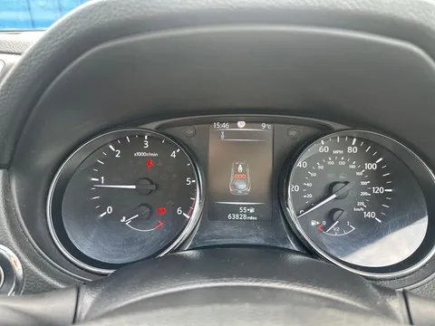 12 of 25 for Nissan Qashqai 1.5 dCi N-Connecta 5dr