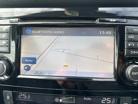 13 of 25 for Nissan Qashqai 1.5 dCi N-Connecta 5dr