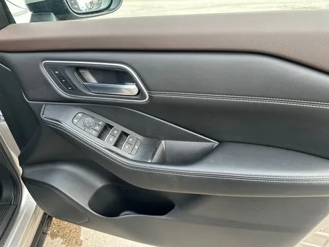 DL23UFS Nissan X-Trail 1.5 E-Power 204 Tekna 5dr Xtronic Thumbnail #18