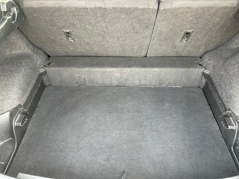 18 of 25 for Nissan Qashqai 1.5 dCi N-Connecta 5dr