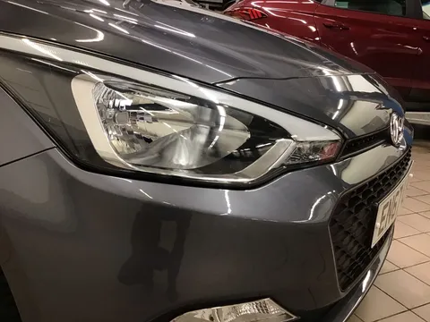 19 of 38 for Hyundai i20 1.2 SE 5dr - ZERO DEPOSIT FINANCE & CASHBACK AVAILABLE