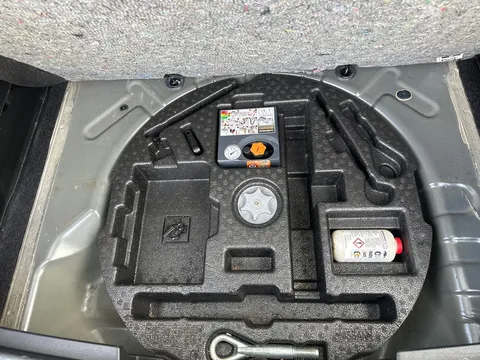 19 of 25 for Nissan Qashqai 1.5 dCi N-Connecta 5dr