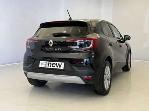 CF71UFN Renault Captur 1.3 TCE 140 Iconic 5dr EDC Thumbnail #6