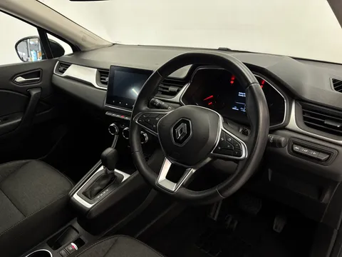 CF71UFN Renault Captur 1.3 TCE 140 Iconic 5dr EDC Thumbnail #19