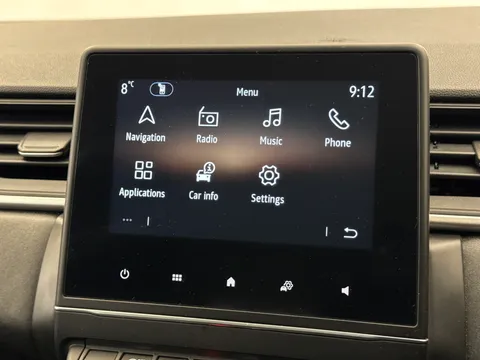 CF71UFN Renault Captur 1.3 TCE 140 Iconic 5dr EDC Thumbnail #22