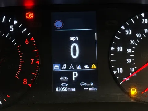 CF71UFN Renault Captur 1.3 TCE 140 Iconic 5dr EDC Thumbnail #27