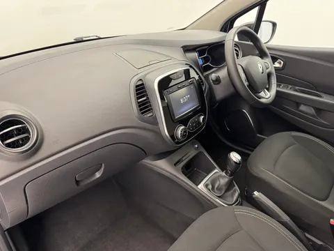 BO05CLK Renault Captur 0.9 TCE 90 Iconic 5dr Thumbnail #12