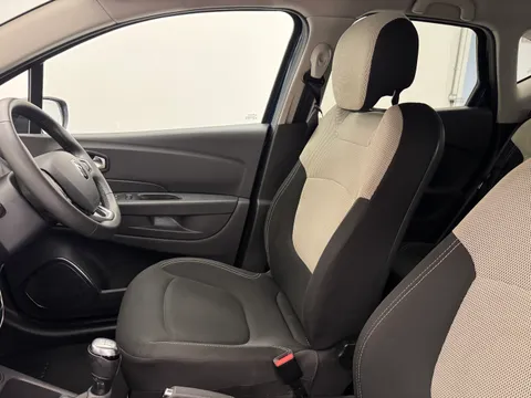 BO05CLK Renault Captur 0.9 TCE 90 Iconic 5dr Thumbnail #13