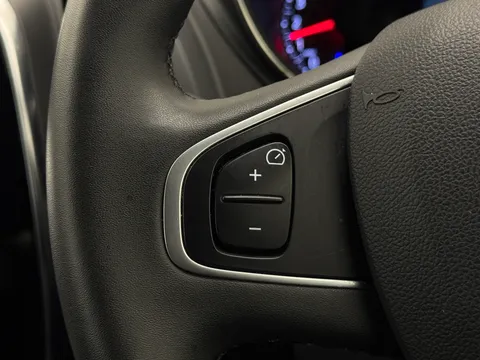 BO05CLK Renault Captur 0.9 TCE 90 Iconic 5dr Thumbnail #21