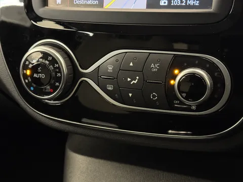 BO05CLK Renault Captur 0.9 TCE 90 Iconic 5dr Thumbnail #26