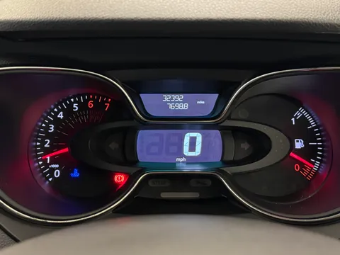 BO05CLK Renault Captur 0.9 TCE 90 Iconic 5dr Thumbnail #27