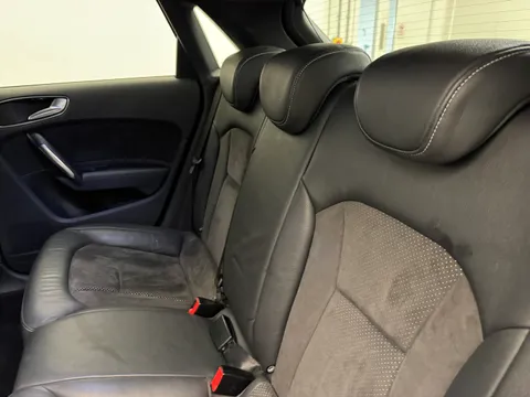 GL17UZY Audi A1 1.6 TDI Black Edition 5dr S Tronic Thumbnail #11