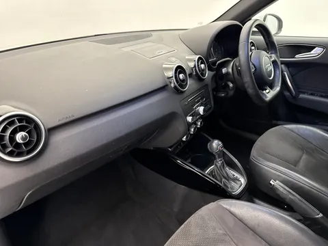 GL17UZY Audi A1 1.6 TDI Black Edition 5dr S Tronic Thumbnail #10