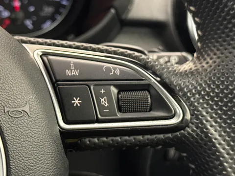 GL17UZY Audi A1 1.6 TDI Black Edition 5dr S Tronic Thumbnail #20