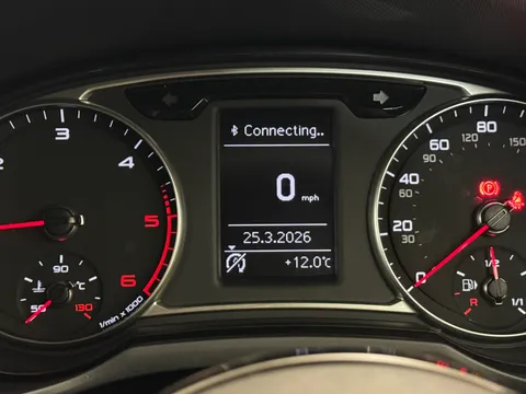 GL17UZY Audi A1 1.6 TDI Black Edition 5dr S Tronic Thumbnail #24