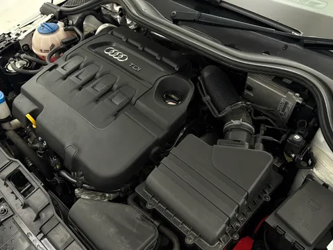 GL17UZY Audi A1 1.6 TDI Black Edition 5dr S Tronic Thumbnail #26