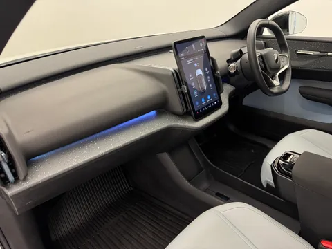 DU74WLP Volvo Ex30 315kW Twin Motor Performance Ultra 69kWh 5dr Auto Thumbnail #11