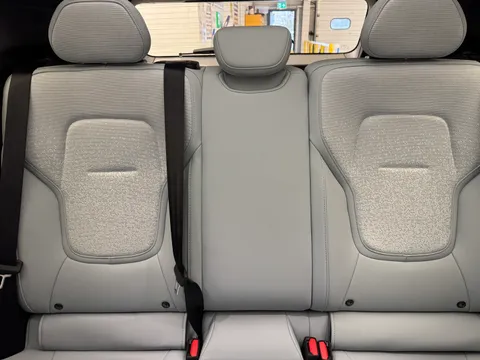 DU74WLP Volvo Ex30 315kW Twin Motor Performance Ultra 69kWh 5dr Auto Thumbnail #14