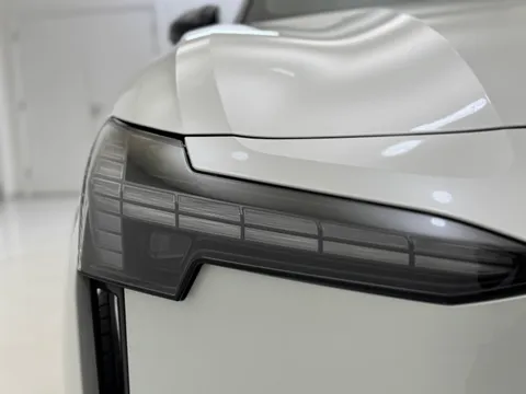 DU74WLP Volvo Ex30 315kW Twin Motor Performance Ultra 69kWh 5dr Auto Thumbnail #28