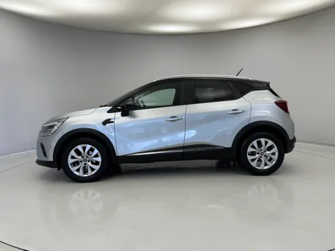 NG21HDE Renault Captur 1.3 TCE 140 Iconic 5dr Thumbnail #4