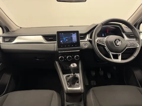 NG21HDE Renault Captur 1.3 TCE 140 Iconic 5dr Thumbnail #11