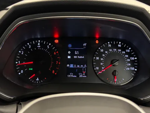 NG21HDE Renault Captur 1.3 TCE 140 Iconic 5dr Thumbnail #26