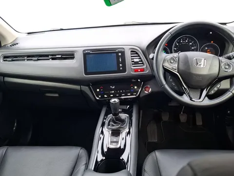 L70BLH Honda Hr-V 1.5 i-VTEC EX 5dr Thumbnail #4