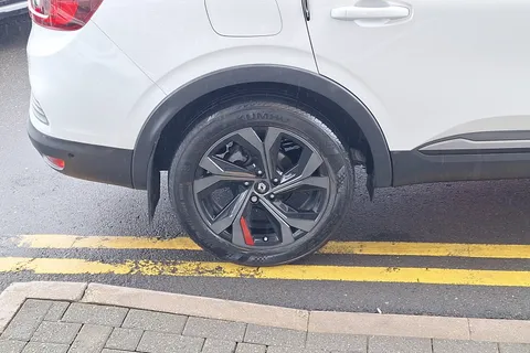 4 of 40 for Renault ARKANA 1.6 E-TECH Hybrid 145 R.S. Line 5dr Auto