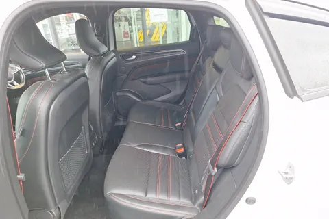 9 of 40 for Renault ARKANA 1.6 E-TECH Hybrid 145 R.S. Line 5dr Auto