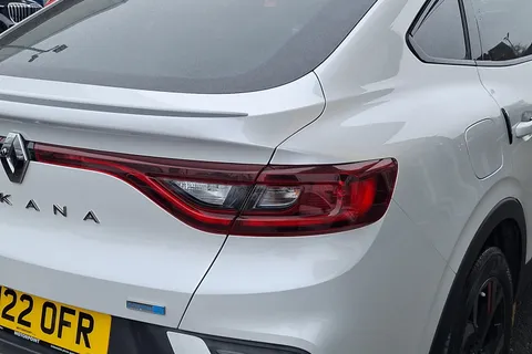 17 of 40 for Renault ARKANA 1.6 E-TECH Hybrid 145 R.S. Line 5dr Auto