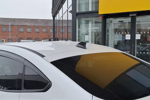 24 of 40 for Renault ARKANA 1.6 E-TECH Hybrid 145 R.S. Line 5dr Auto