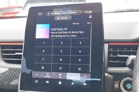 38 of 40 for Renault ARKANA 1.6 E-TECH Hybrid 145 R.S. Line 5dr Auto