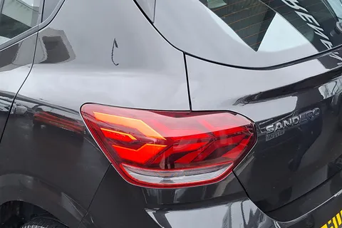 BD21MXE Dacia Sandero 1.0 TCe Comfort 5dr CVT Thumbnail #17