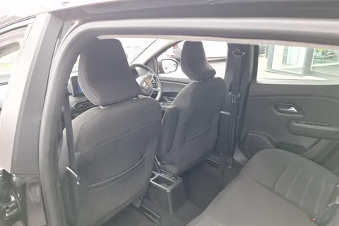 BD21MXE Dacia Sandero 1.0 TCe Comfort 5dr CVT Thumbnail #28