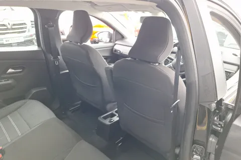 BD21MXE Dacia Sandero 1.0 TCe Comfort 5dr CVT Thumbnail #30