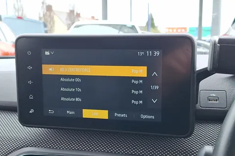 BD21MXE Dacia Sandero 1.0 TCe Comfort 5dr CVT Thumbnail #40