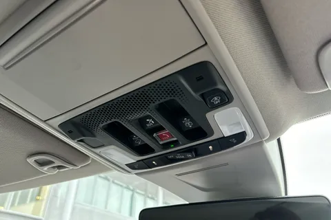 MV24UBE Honda Civic 2.0 eHEV Advance 5dr CVT Thumbnail #36