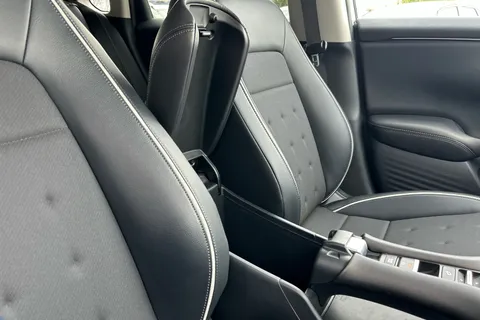 RO25NDC Honda Zr-V 2.0 eHEV Sport 5dr CVT Thumbnail #19