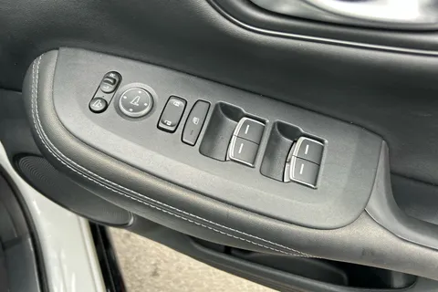 RO25NDC Honda Zr-V 2.0 eHEV Sport 5dr CVT Thumbnail #22