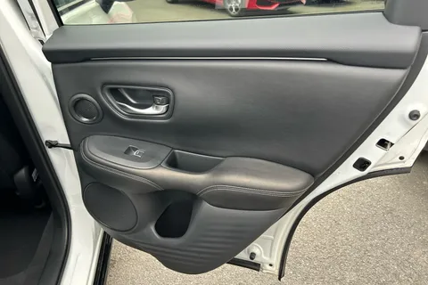 RO25NDC Honda Zr-V 2.0 eHEV Sport 5dr CVT Thumbnail #24