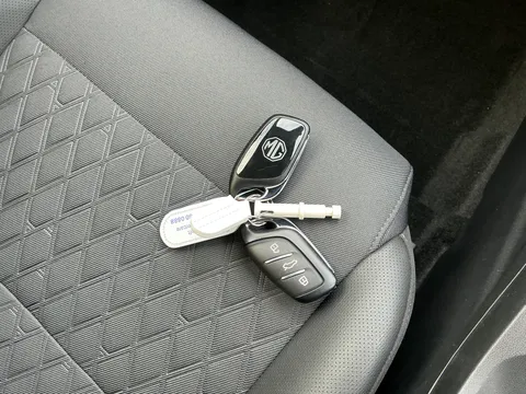 DF24WXG Mg Motor Uk Mg3 1.5 Hybrid Trophy 5dr Auto Thumbnail #35