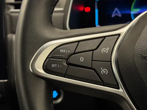 BK22UKJ Renault Zoe 100kW GT Edition R135 50kWh Rapid Charge 5dr Auto Thumbnail #21