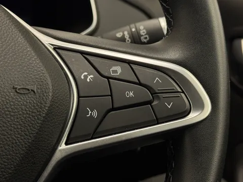 BK22UKJ Renault Zoe 100kW GT Edition R135 50kWh Rapid Charge 5dr Auto Thumbnail #22